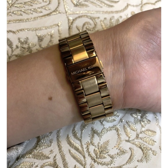 NWT Authentic Michael Kors Slim Runway Watch - Picture 4 of 4